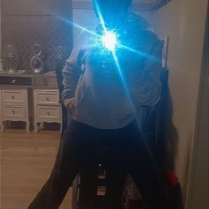 Meet your Posher, Joelys